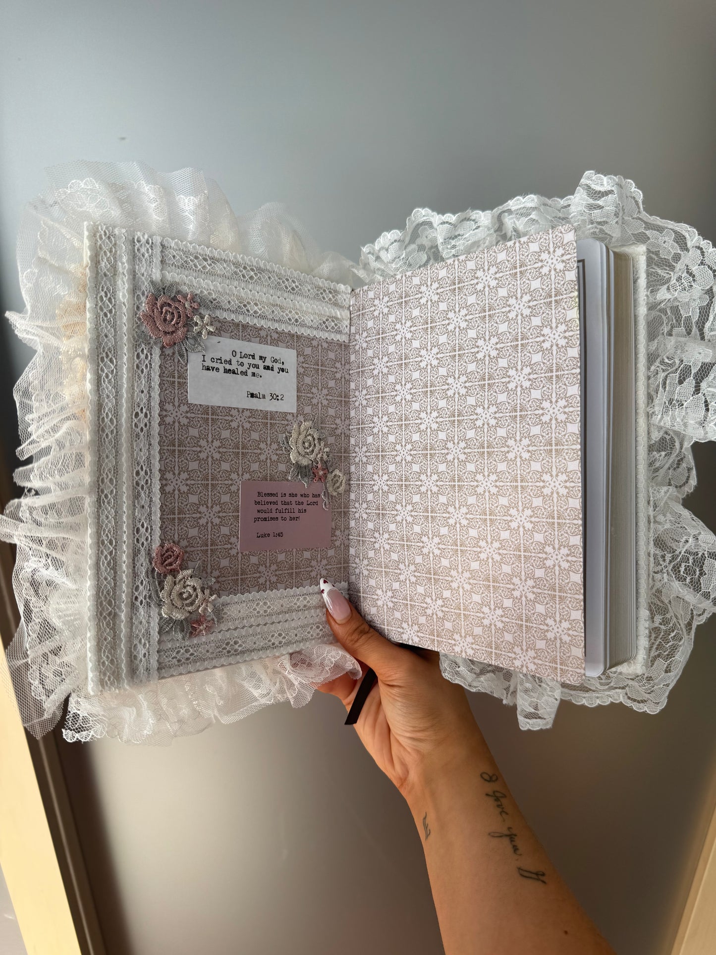 CUSTOM DAILY DEVOTIONAL