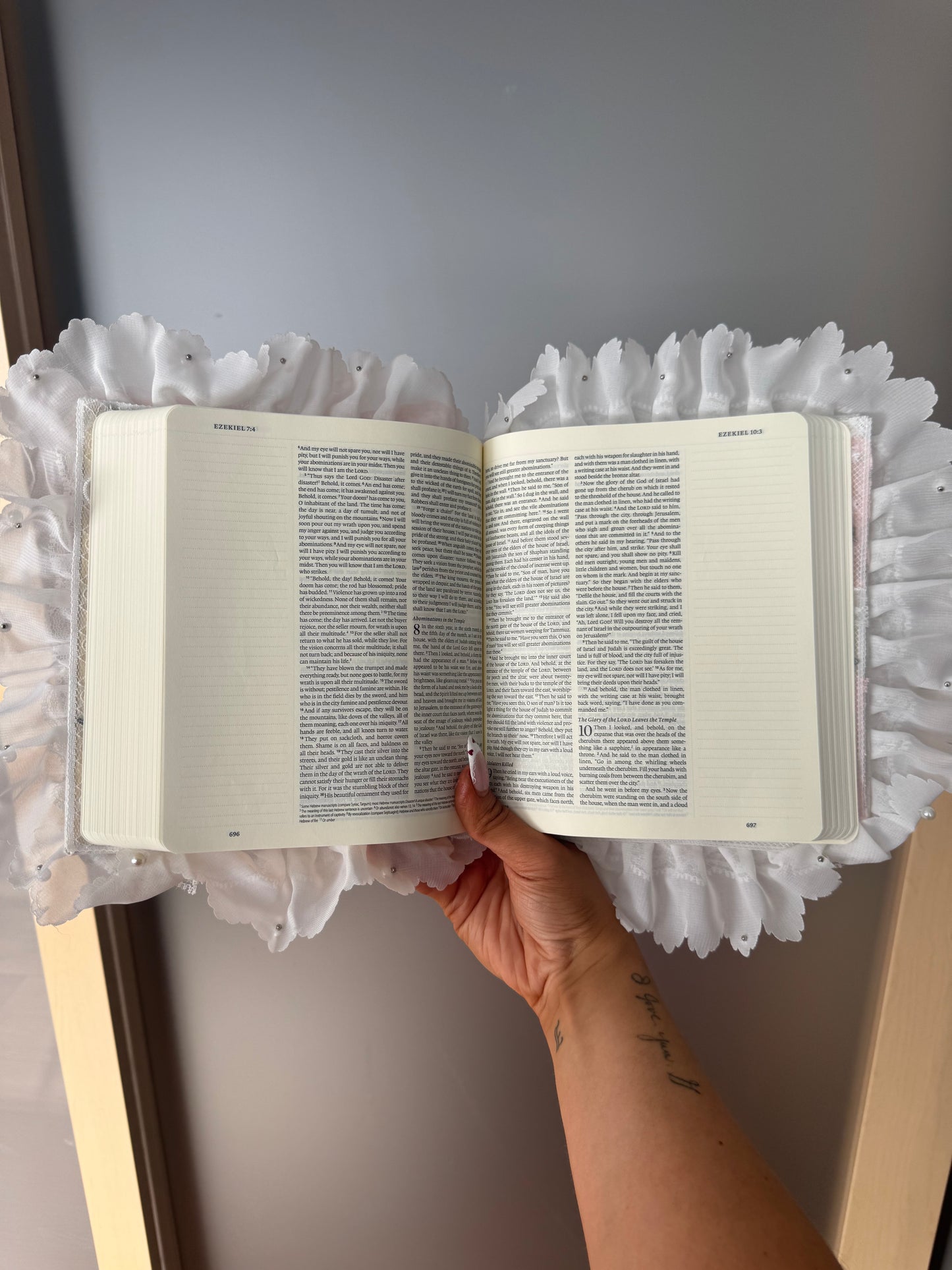 PINKS AND PEARLS CUSTOM STUDY BIBLE